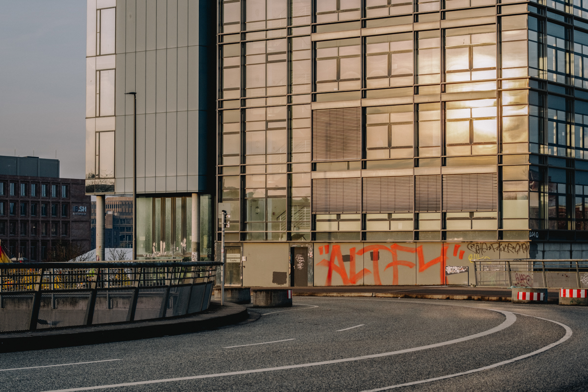 Empty Office Building in Kiel Gaarden